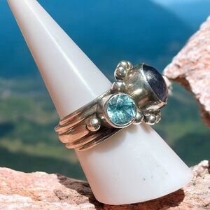 🌺Heavy Vintage Sterling, Amethyst & Topaz Ring